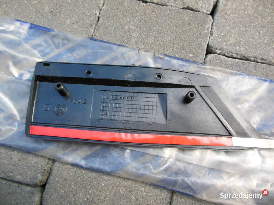 LISTWA BŁOTNIKA PRAWY PRZÓD FIAT TEMPRA 19891996 śląskie