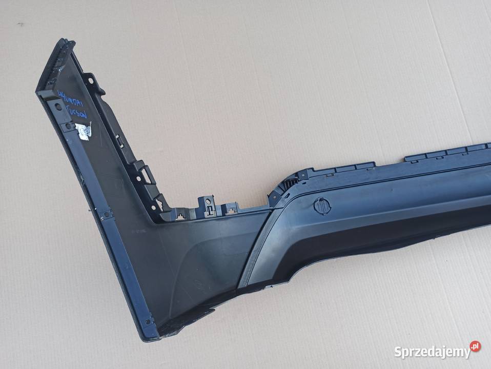 BMW 1 E81 E82 E87 E88 KRATKA ZDERZAKA ŚRODKOWA Bieleń
