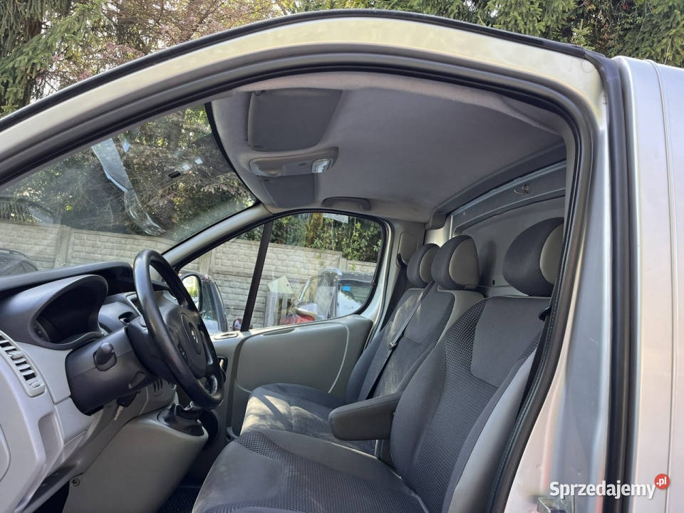 Opel Vivaro 20 Klima Alu 6biegów El szyby Bez bluetooth Opel Częstochowa