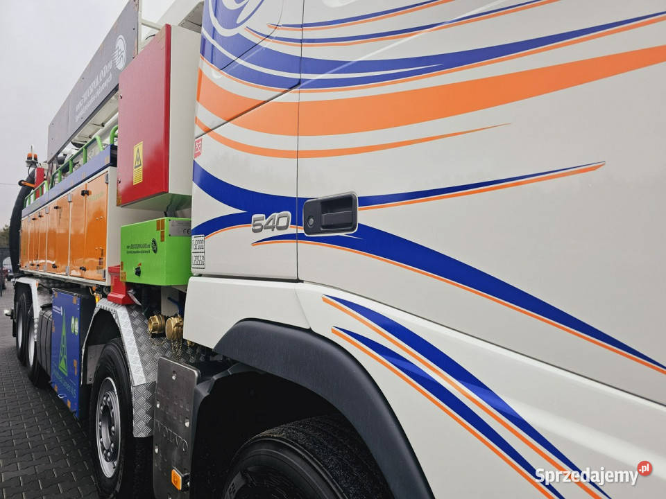 Volvo WUKO LARSEN FLEX LINE 414 ADR do zbierania