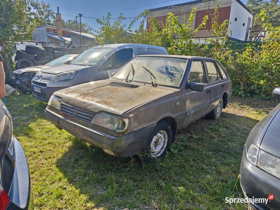Polonez Caro