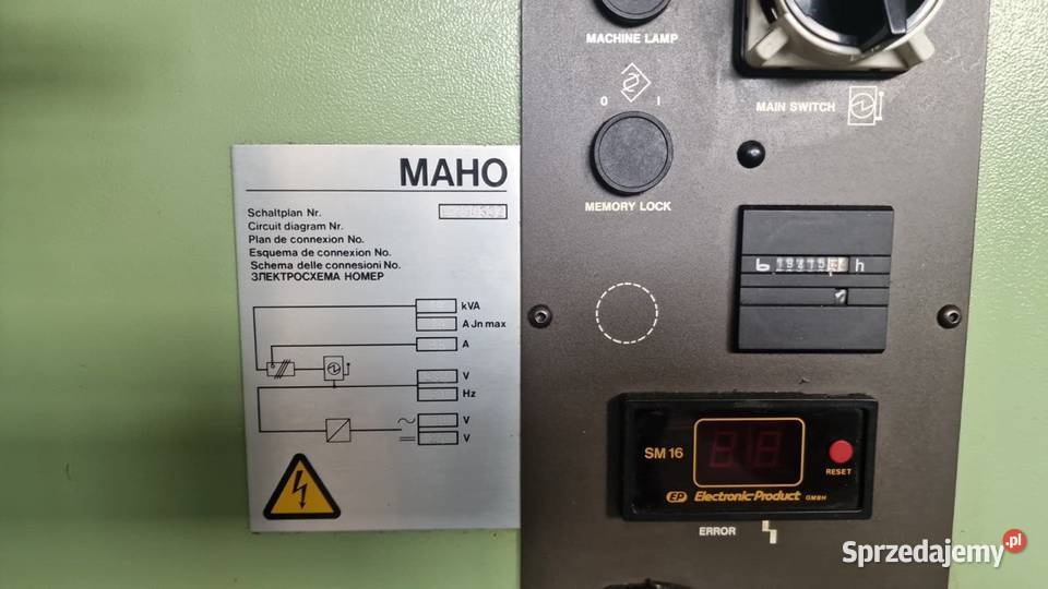 Uniwersalna frezarka MAHO MH 500 W Produkcja Warszawa