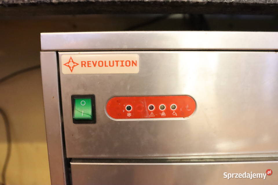 Kostkarka barowa do lodu Revolution 330x510x598H Pszczyna