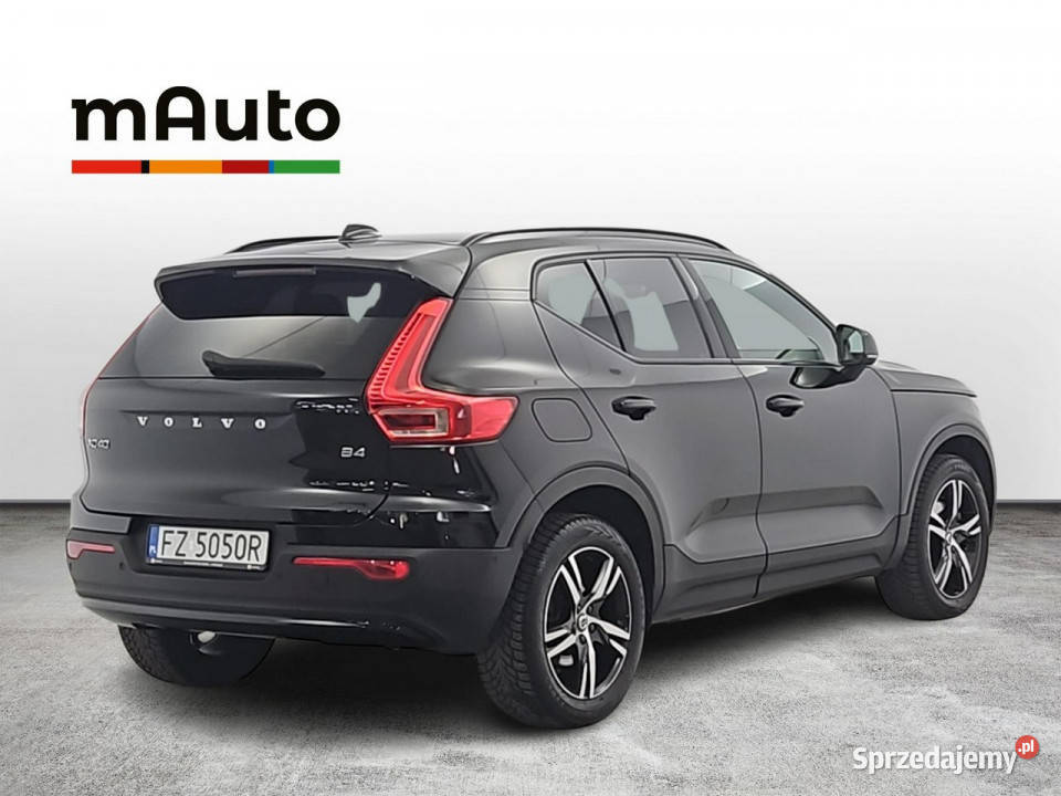 Volvo XC 40 B4 Plus Dark aut Z Polskiego Salonu isofix Warszawa