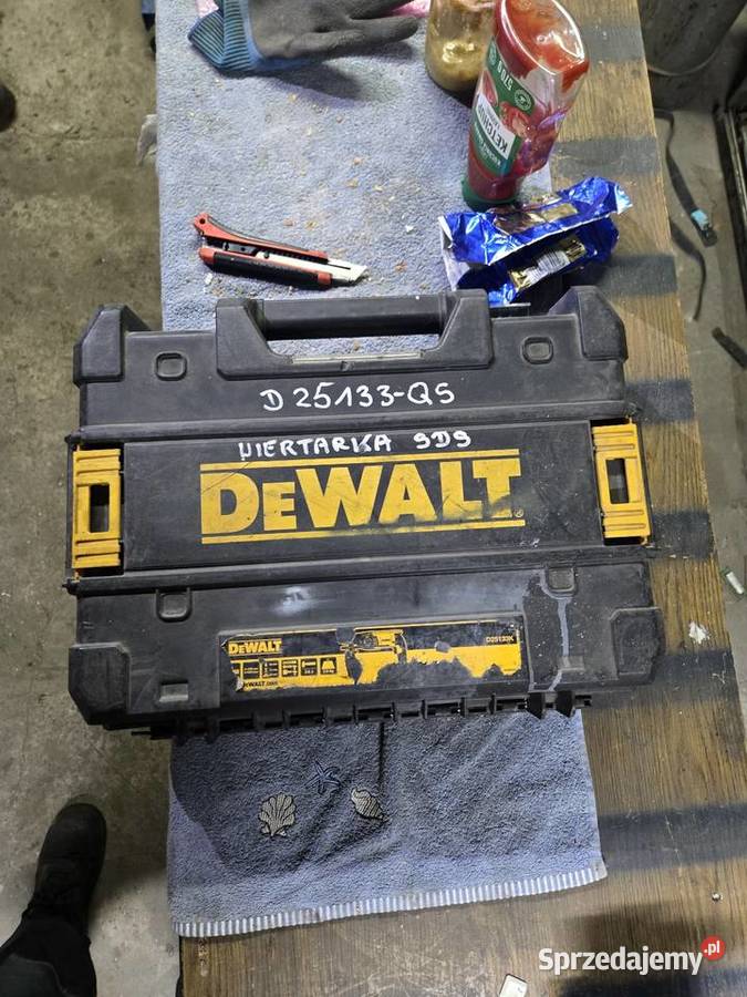Młotowiertarka DEWALT 800W 26J Laryszów