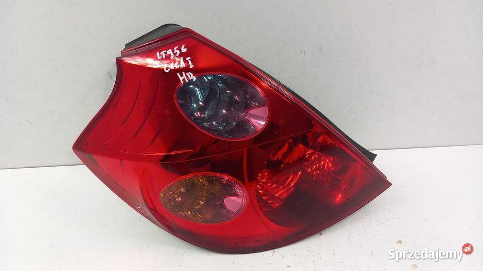 KIA CEED I HB LAMPA TYŁ LEWA Światła stop Zbierkowo