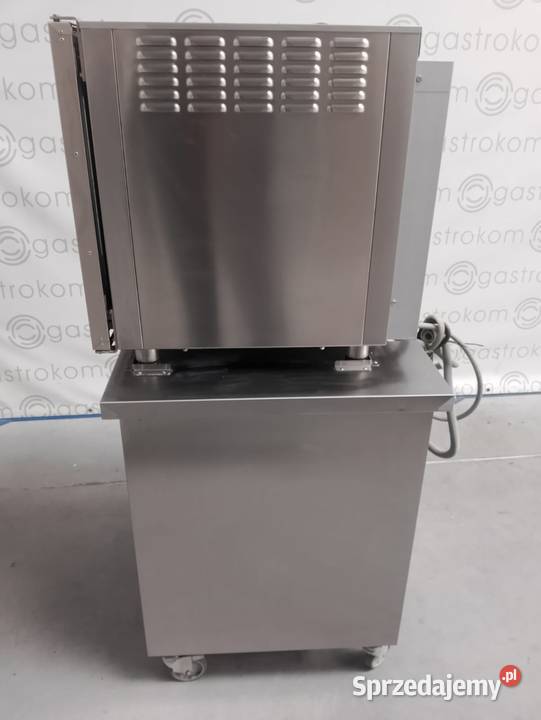 Piec konwekcyjnoparowy elektroniczny 5 GN 23