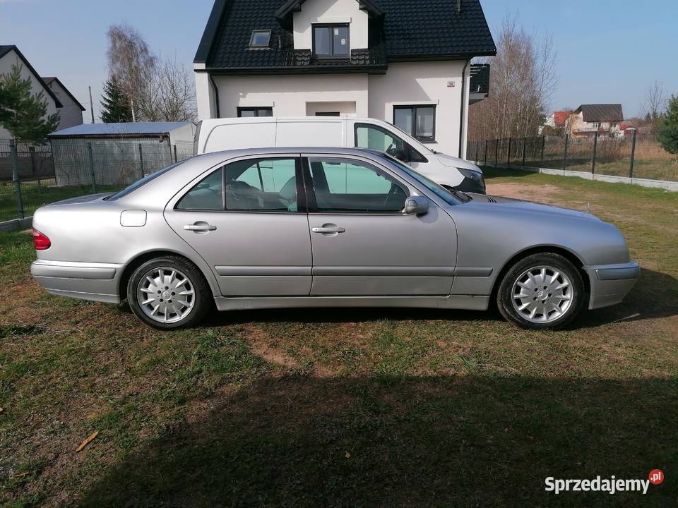Mercedes E200 2001 LPG Kompresor świętokrzyskie Bęczków