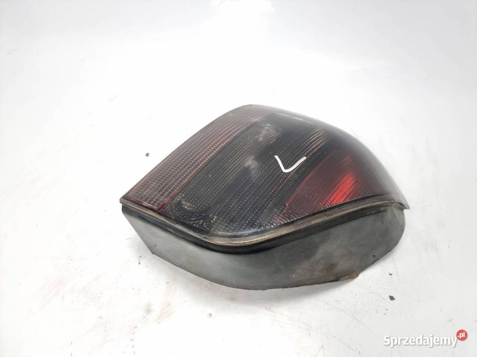LAMPA LEWA TYŁ AUDI A3 8L osobowe Lipno sprzedam