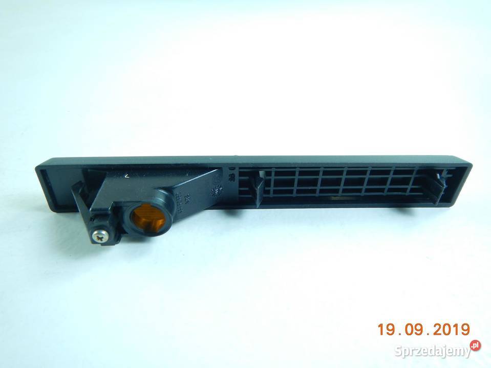 KIERUNKOWSKAZ BŁOTNIKA LEWY LANCIA Y 9500 ASO osobowe