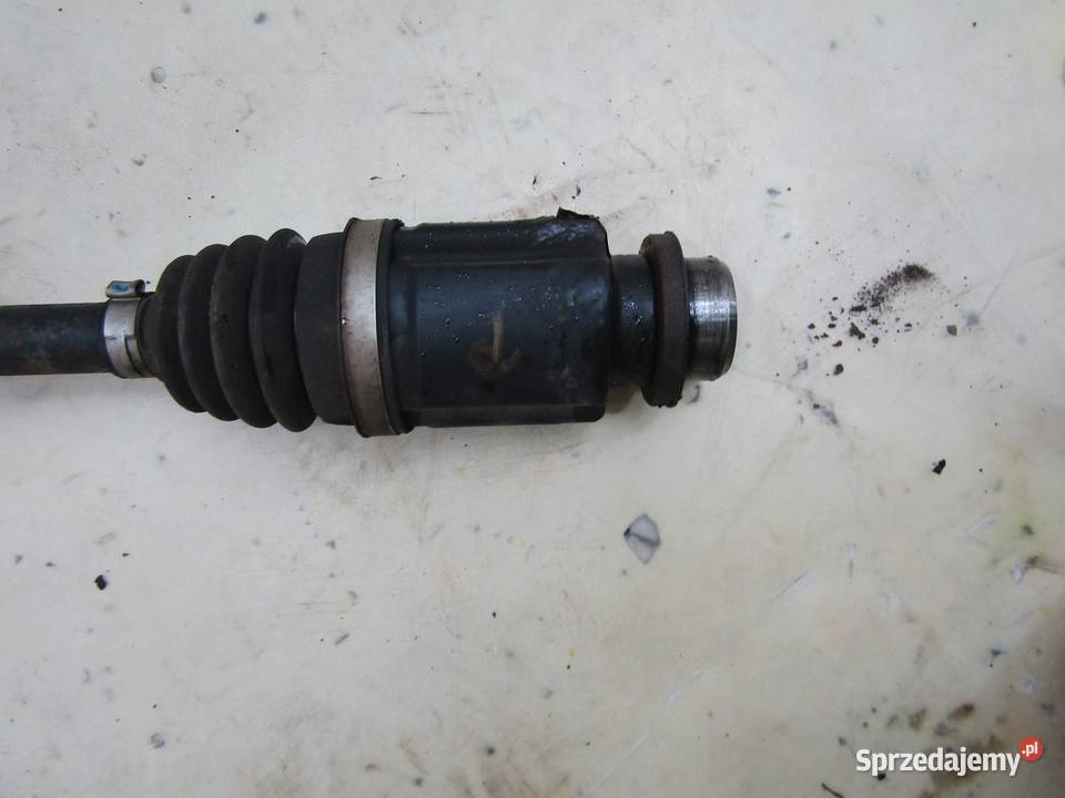 PÓŁOŚ PRAWY PRZÓD SUZKI SX4 SCROSS 16 4X4 SUZUKI