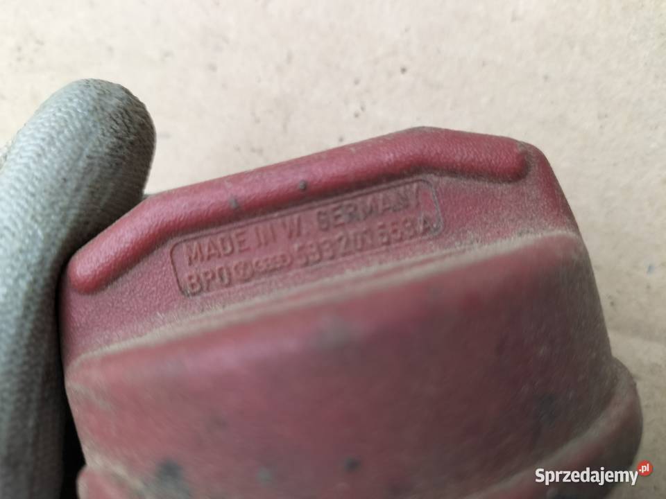 Audi 80 B3 B4 553207553A KOREK ZBIORNIKA PALIWA osobowe Pozostałe