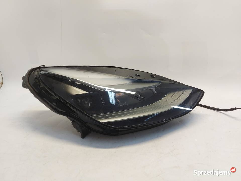 TESLA MODEL Y 2024r LAMPA PRAWY PRZÓD 151495300E osobowe