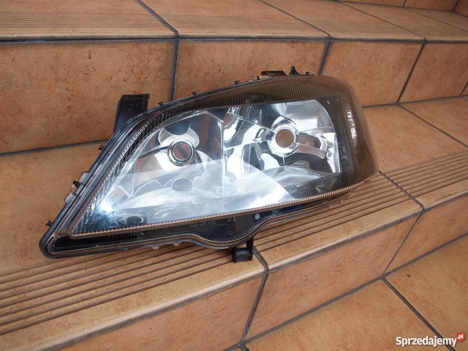 Opel Astra Lampa Lewa Prz D Ciemna R Kalisz Sprzedajemy Pl