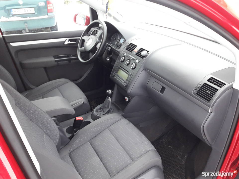 VW Touran BENZYNA 16 MPI 102 7 OSOBOWY podlaskie Łubin Kościelny
