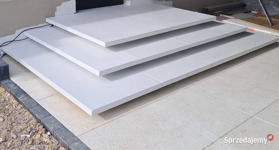 Lewitujące schody beton architektoniczny stopnie Kraków