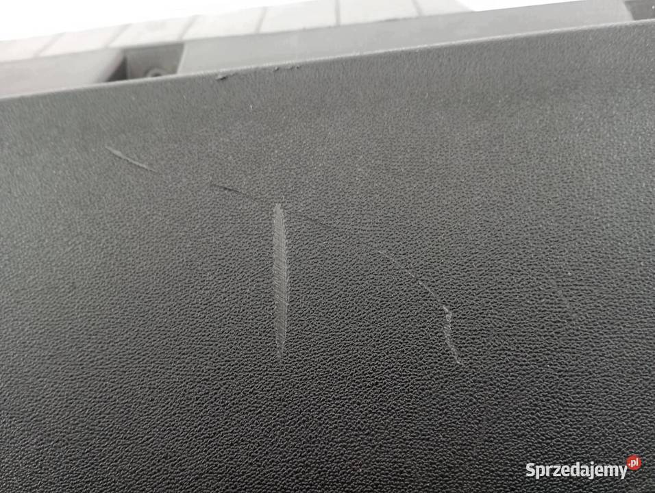 SCHOWEK PRAWY PASAŻERA DESKI 845101P351EQ