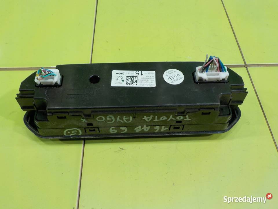 TOYOTA AYGO X 10 VVTI 22r 5D panel klimatyzacji