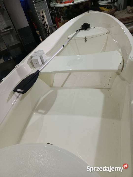 Łódz wiosłowo motorowa Kostrzyn nad Odrą