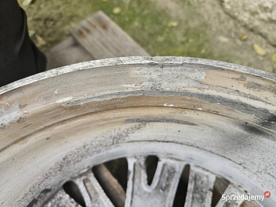 Sprzedam oryginalne felgi Volvo R15 Średnica 15" Mrowiczna