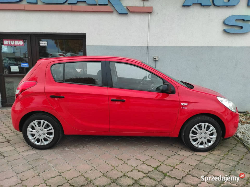 Hyundai i20 14 benzyna klima podgrz fotele 139000km Racibórz sprzedam