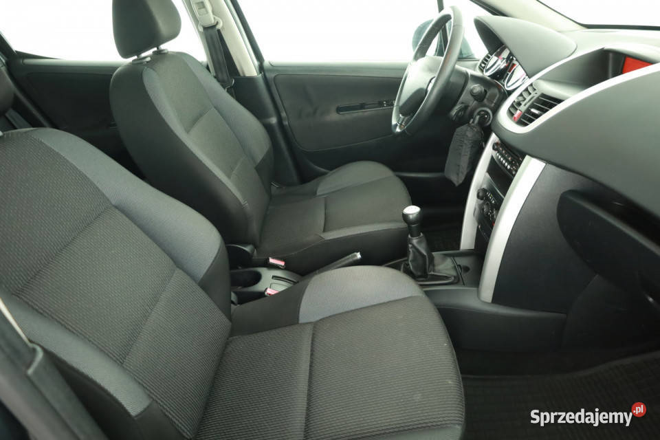 Peugeot 207 16 HDi szary 207