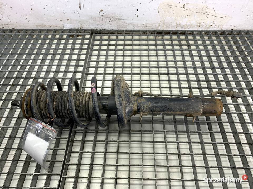 AMORTYZATOR LEWY PRZÓD ZE SPRĘŻYNĄ AUDI A3 8L 18 osobowe sprzedam