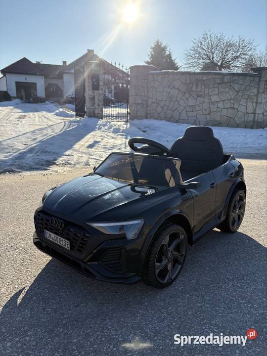 Auto na akumulator Audi SQ8 elektryczne nowe Grabownica
