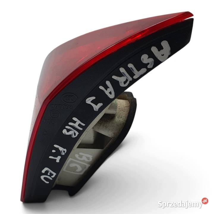LAMPA PRAWA Opel Astra J HB tylnia tylna prawy