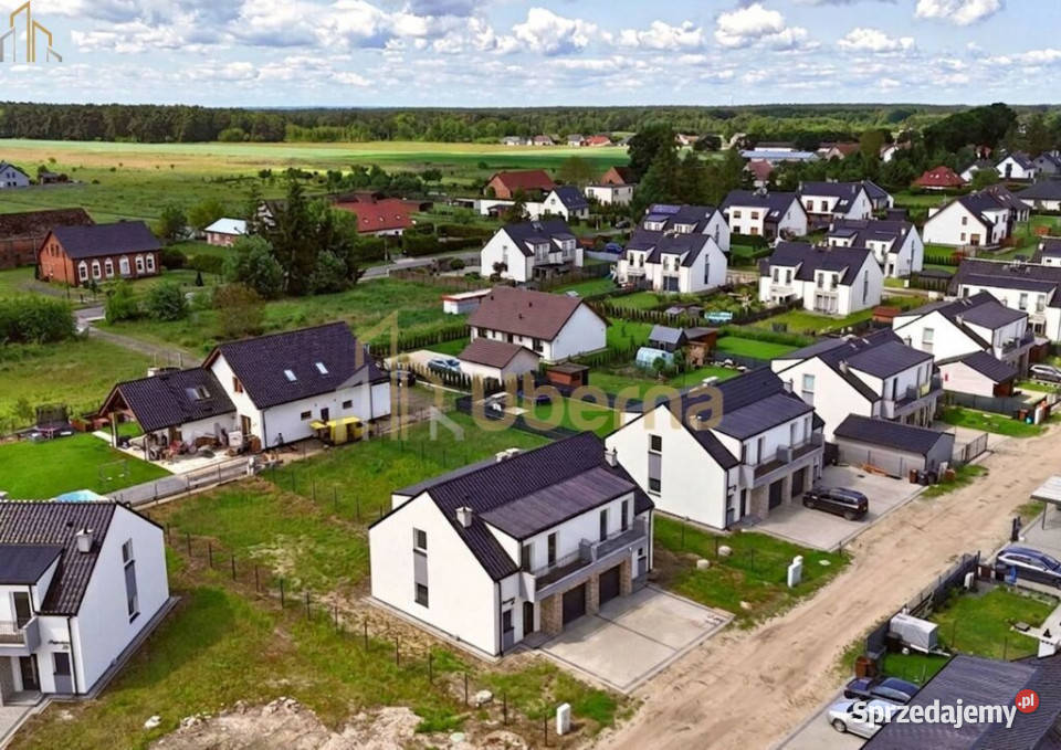 Bliźniak w stanie deweloperskim Białuń 376m2