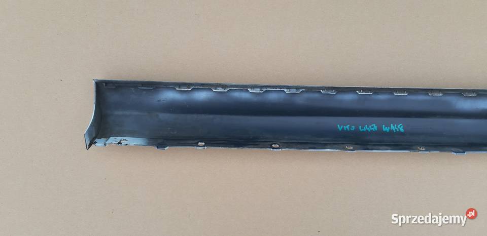 MERCEDES VITO W447 W448 LISTWA PROGOWA osobowe Bieleń