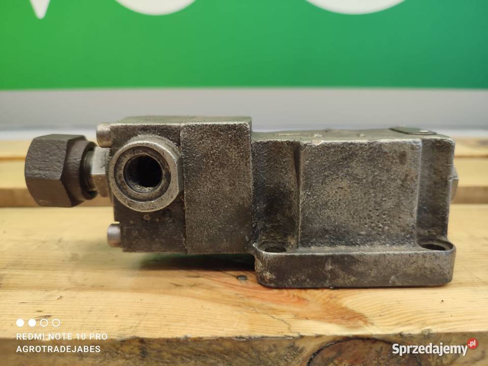 Zawór hydrauliczny 426 411651 6 WABCO