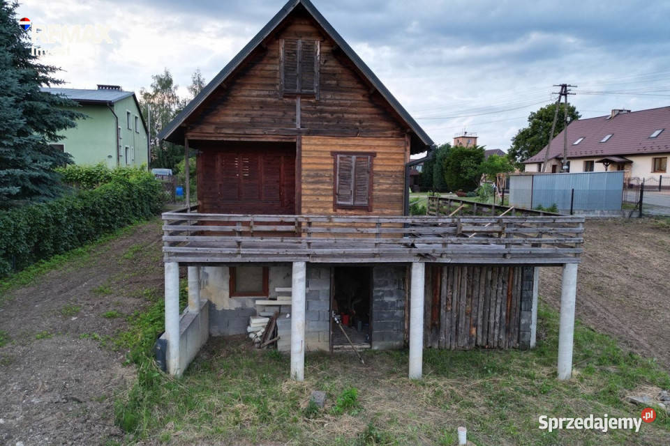 Drewniany domek z widokiem na góry Kisielów
