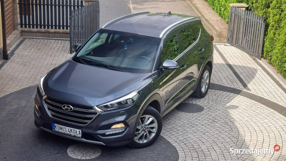 Hyundai Tucson Bogata Wersja 20 CRDI Wzorowy Rok produkcji 2017 Płońsk