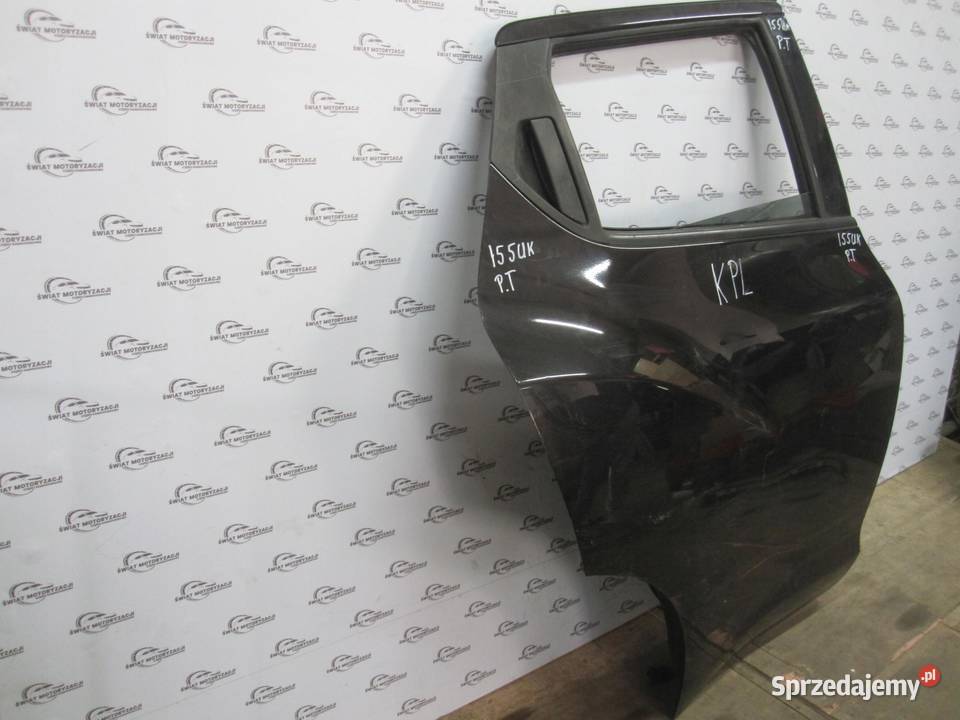 NISSAN JUKE I 13r drzwi prawe tył