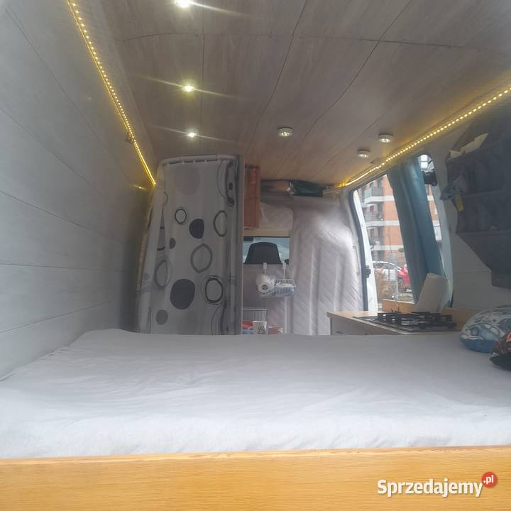 Renault Master Camper Van 2014 gotowy do podróży