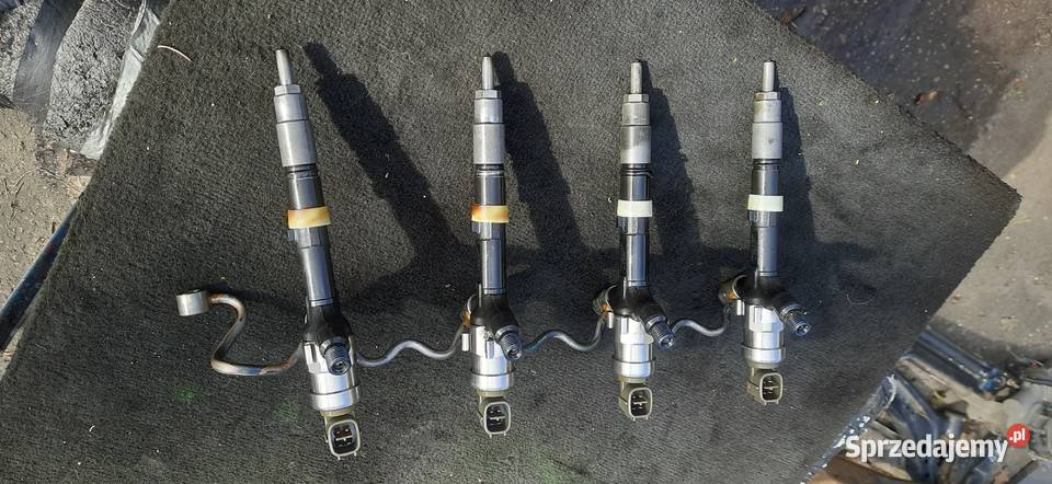 Wtryskiwacze Wtryski DENSO 2367027030 4Pin osobowe