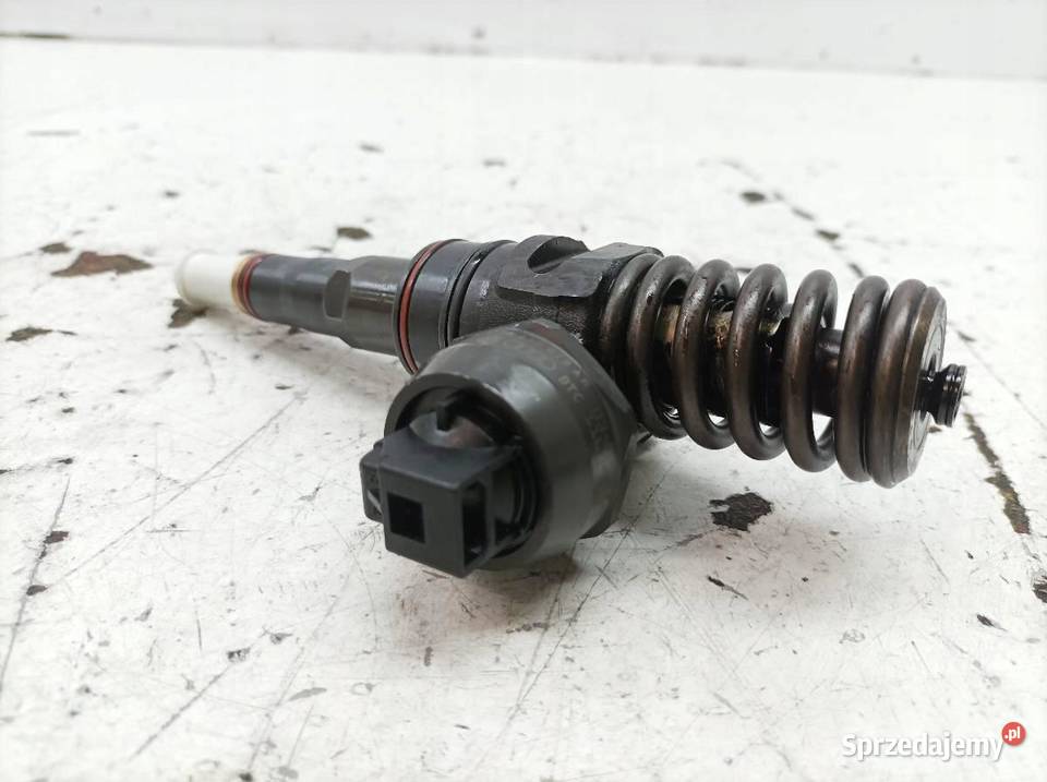 POMPOWTRYSKIWACZ 038130073AR 19 TDI VW