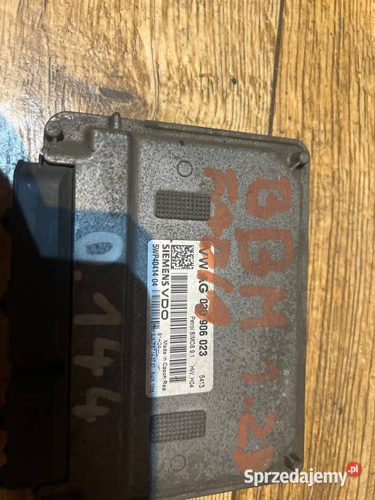 Komputer silnika vw 03d906023