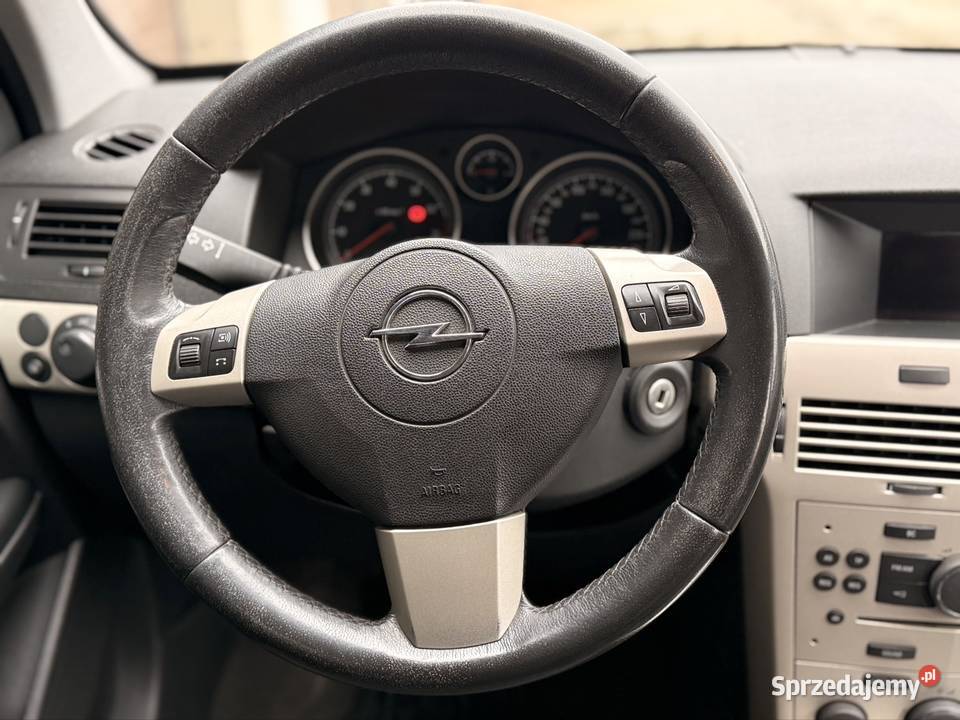 Opel Astra 16 115 20078 krajowy doinwestowany