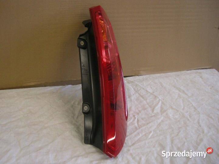 REFLEKTOR PRAWY TYŁ FIAT GRANDE PUNTO 2005 NOWA osobowe Ramiona wycieraczek