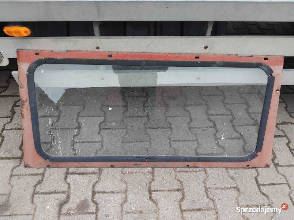 Szyba tylna z ramą do kabiny Ursus C330 Rolnictwo świętokrzyskie Probołowice sprzedam