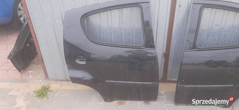 Drzwi tylne prawe peugeot 107 nieuszkodzony 107 łódzkie Zelów
