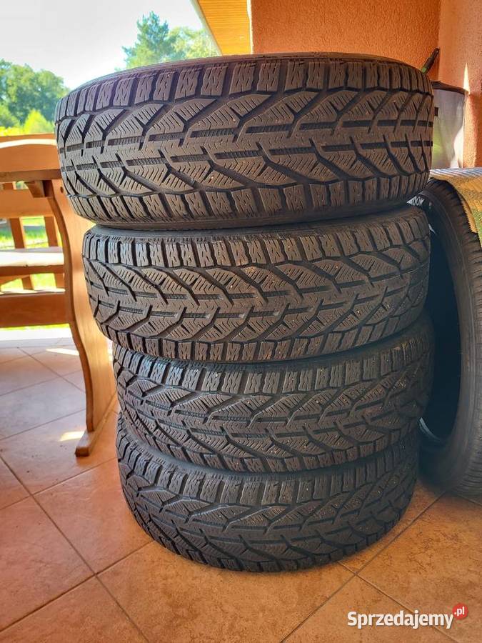sprzedam opony zimowe Kormoran Snow 21560R17 Samochodowe Kliczków