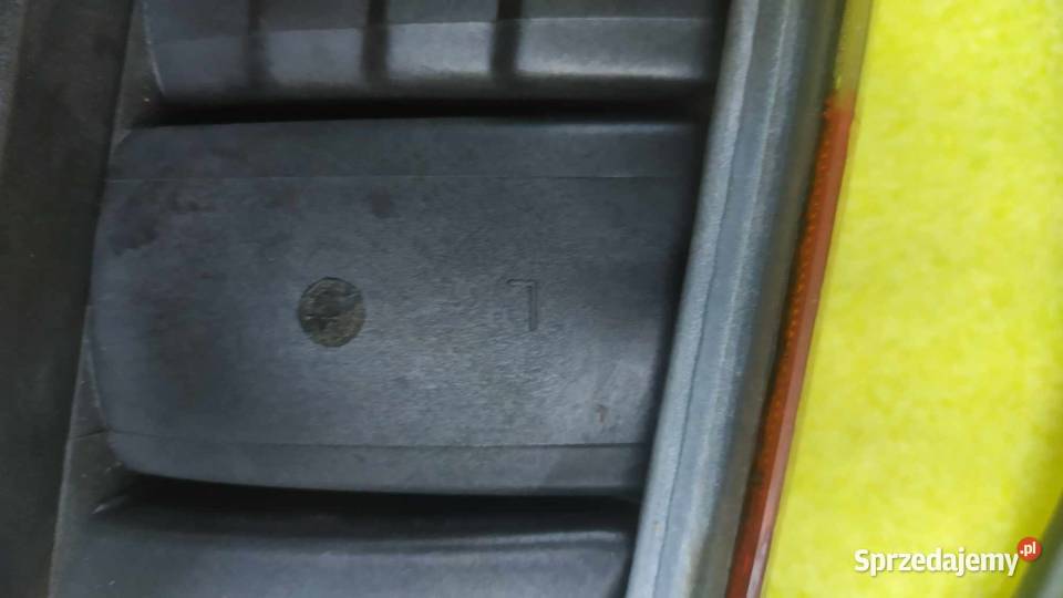 MercedesBenz E W124 Lampa tylna lewa Łagiewniki