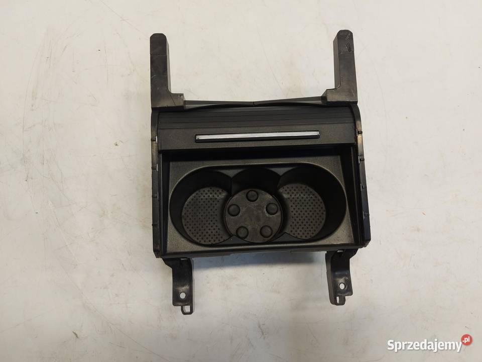 SKODA SUPERB III Uchwyt na kubki roleta