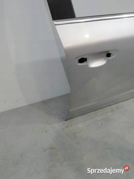 DRZWI PRAWE PRZÓD LA7W Skoda Superb II 20082015 osobowe Drzwi