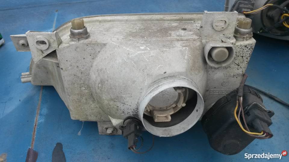 Lampy Reflektory Ford Escord 92r 18B czesci Biłgoraj