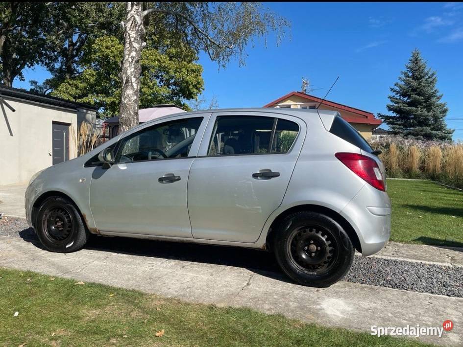 Opel Corsa 2008 benzyna 12 nieuszkodzony sprzedam