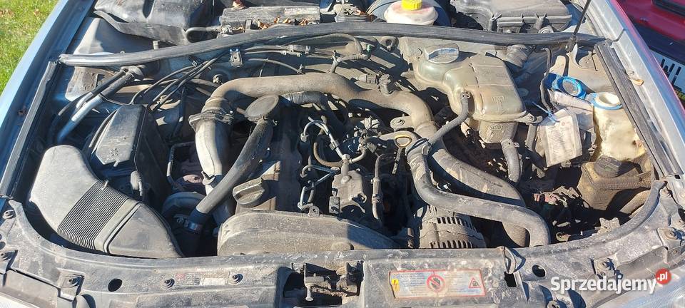 Części A4 B5 98r 19 TDI AHU DHL silnik maska